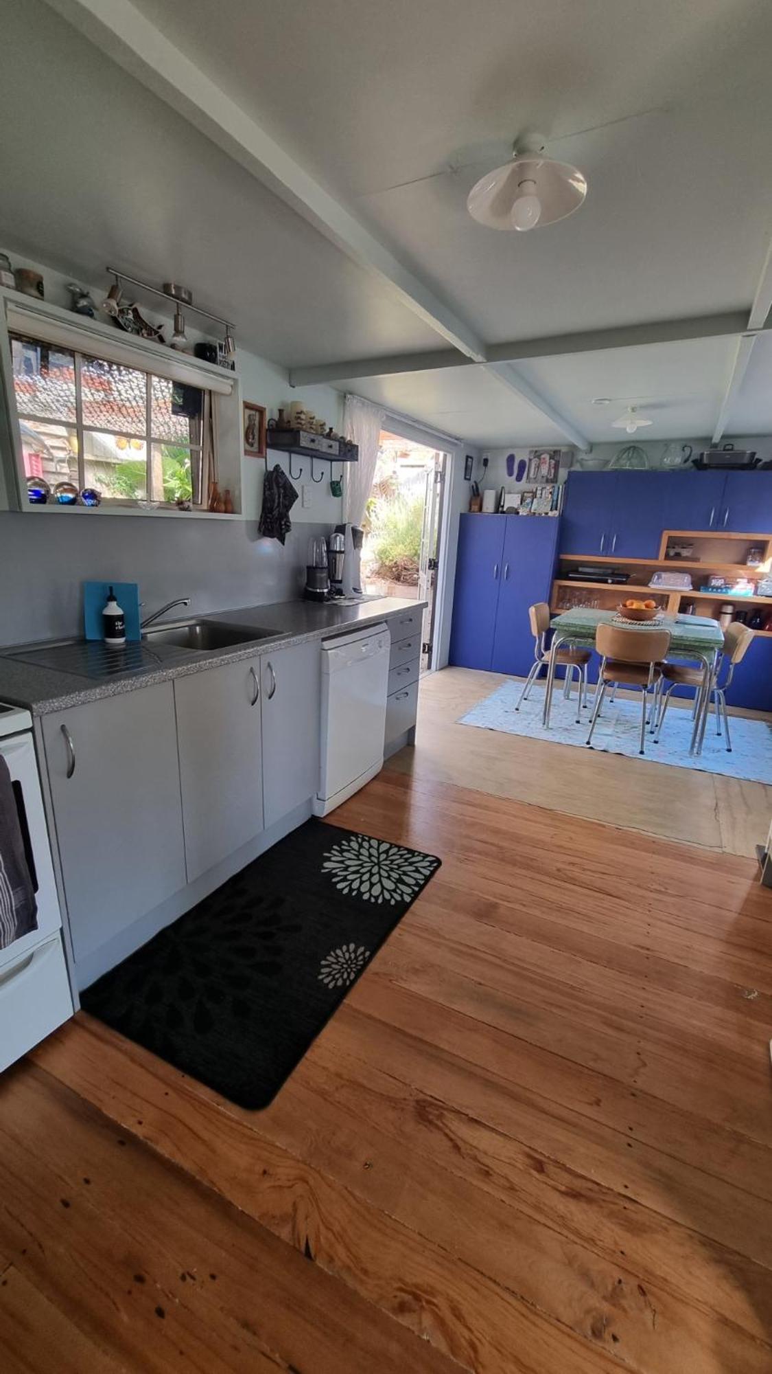 Raglan West Retro Beach Vibe Accommodation Экстерьер фото