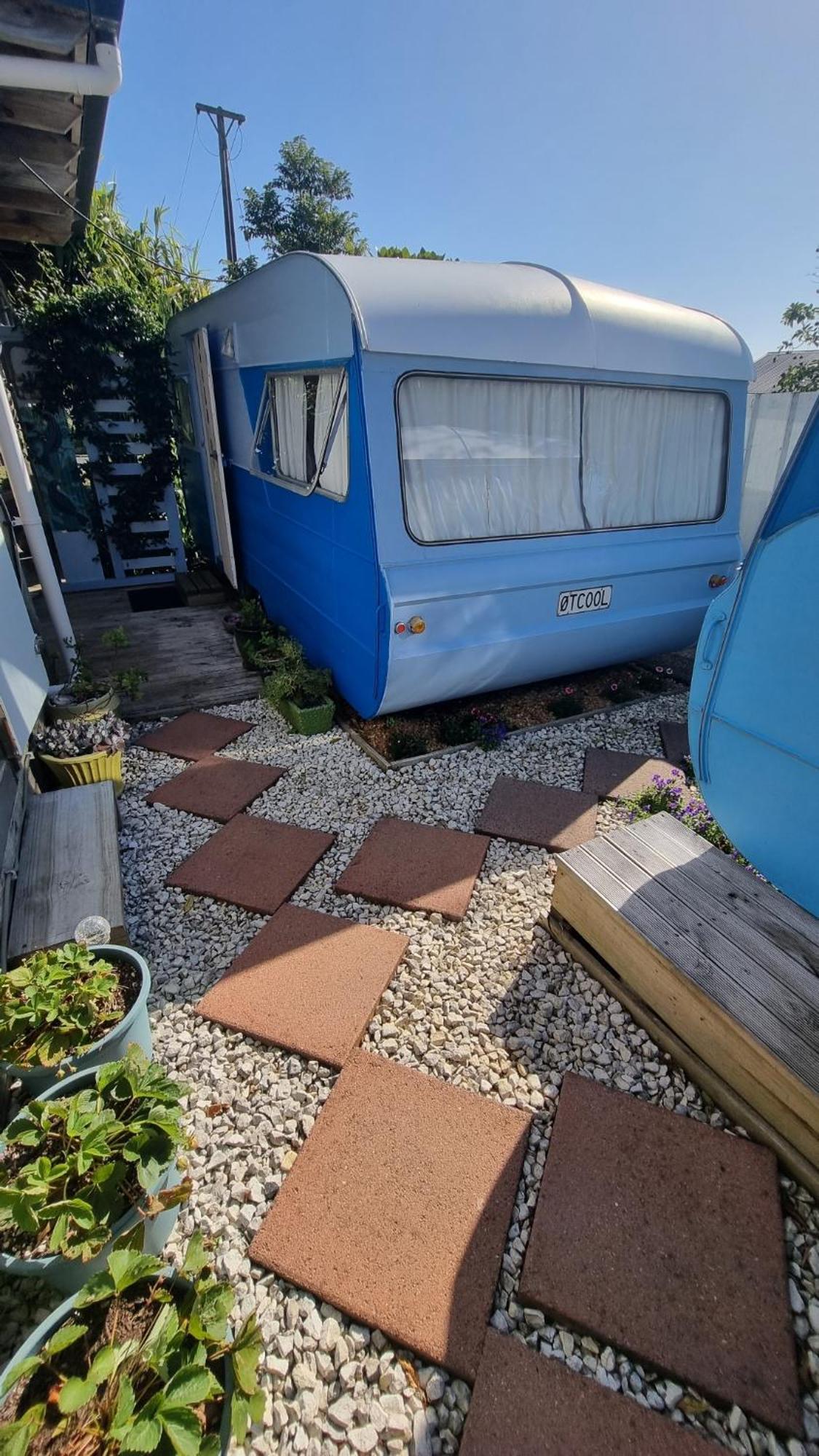 Raglan West Retro Beach Vibe Accommodation Экстерьер фото